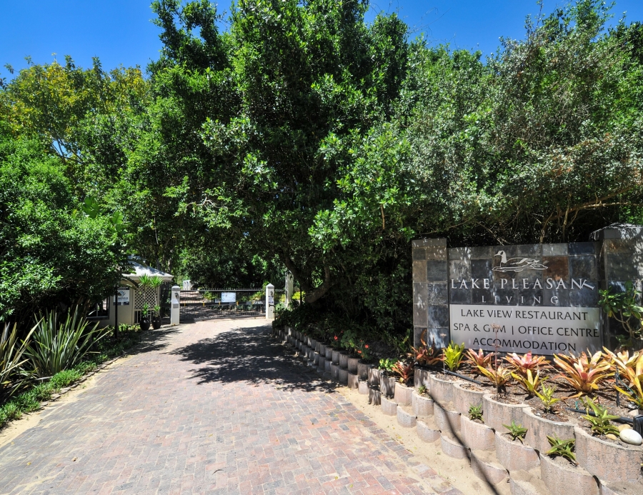 1 Bedroom Property for Sale in Groenvallei Western Cape